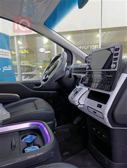 هیوندای ستاریا